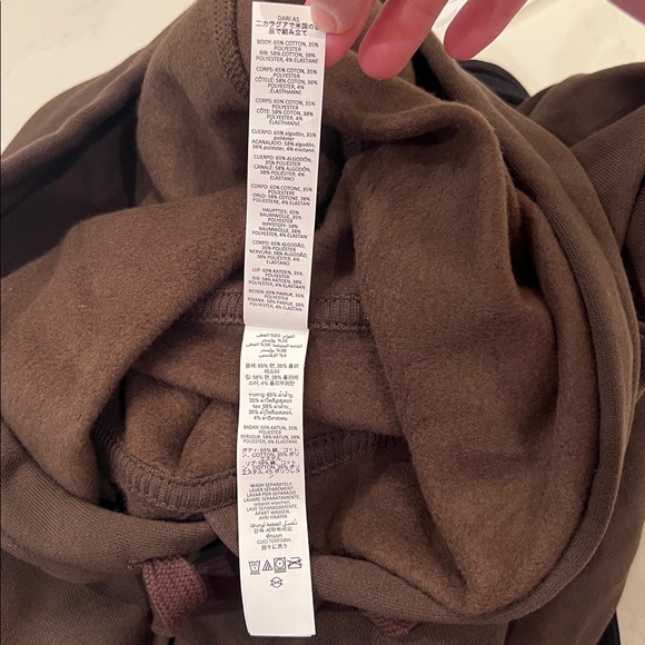 NWT ALO Accolade Hoodie Sweatshirt Espresso Size XS | $148 - Picture 11 of 15